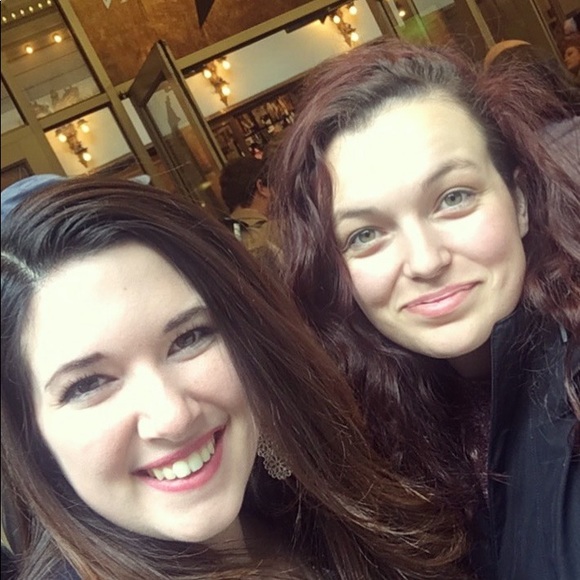 Meet Your Posher! - Picture 2 of 4